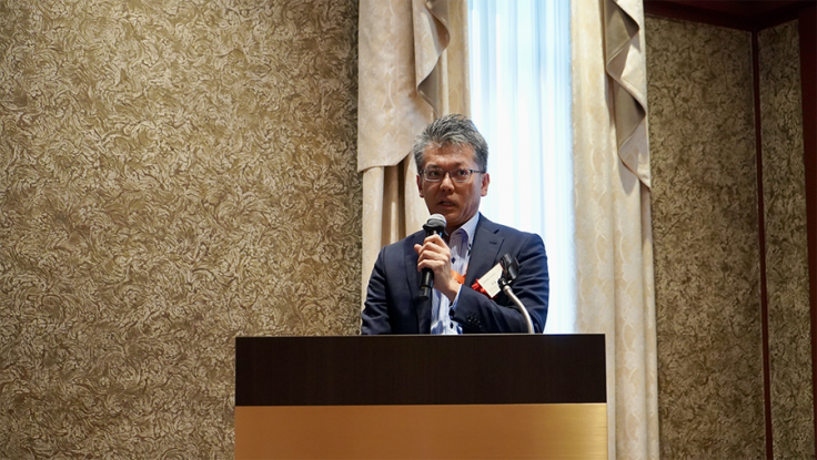 中原茂仁こども家庭庁参事官の特別講話の様子